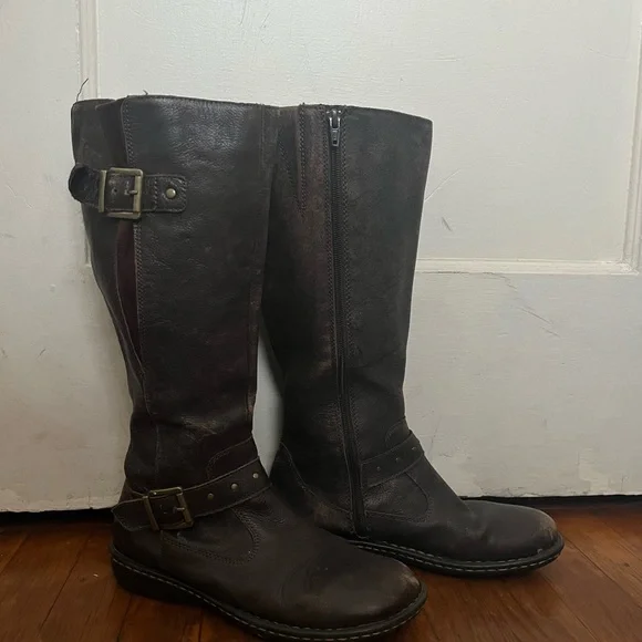 BOC Women’s size 8 High Brown Leather Boots with Buckle - Picture 2 of 7